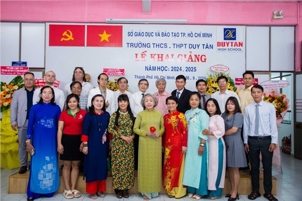 Trường THCS, THPT Duy Tân Khai Giảng năm học 2024 - 2025